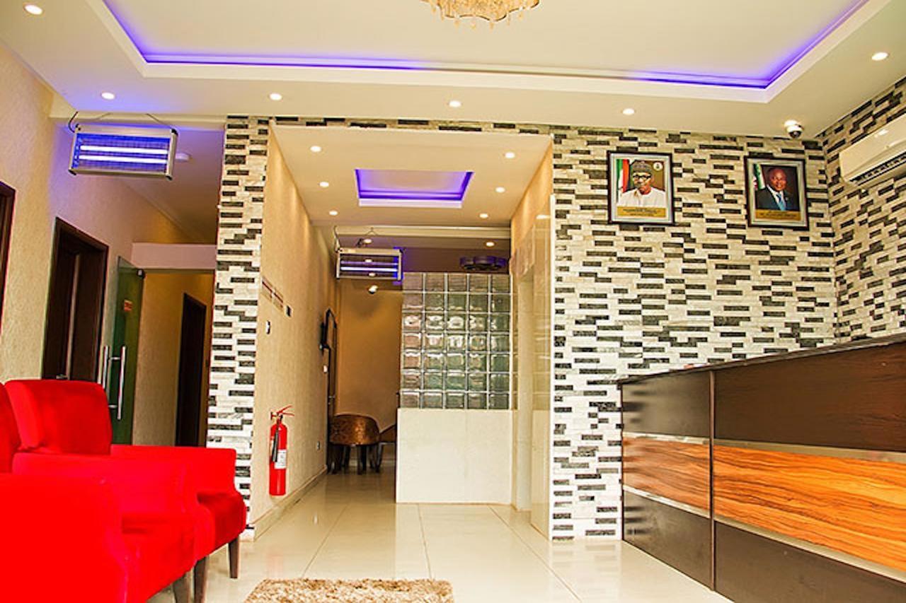 Lakeem Suites Agboyin Surulere Lagos Zewnętrze zdjęcie
